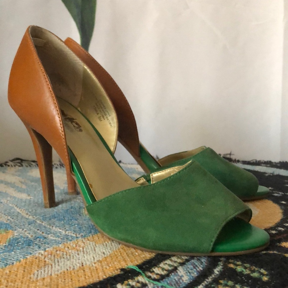 Coach and Four Tan and Green Open Toe Heels